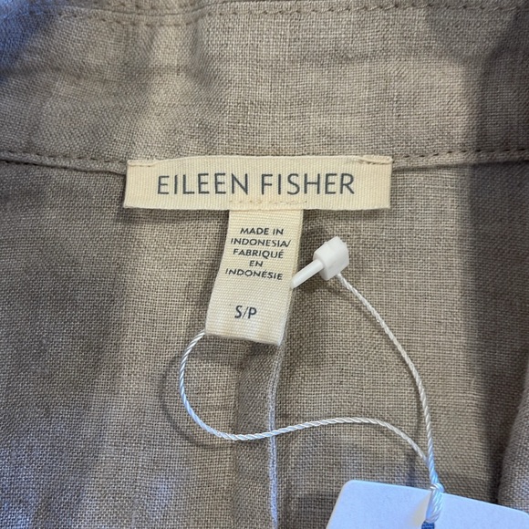 B0224 Eileen Fisher, light weight organic shaped linen blazer, size Small - Picture 2 of 8